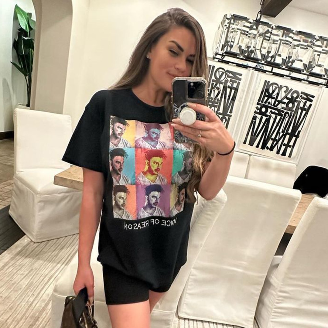 Brittany Cartwright Reacts to Critical Comments About Her Appearance in Mirror Selfie – E! Online
